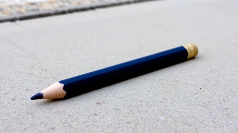 best pencil color